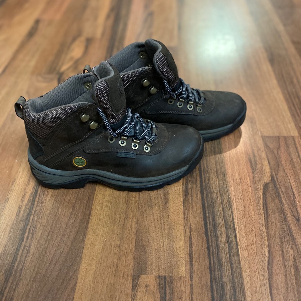 Timberland Boots - Picture 3 of 8